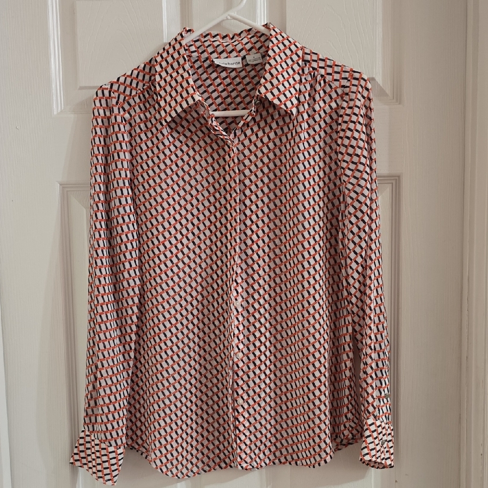 Liz Claiborne Red and White Geometric Button-Down Shirt